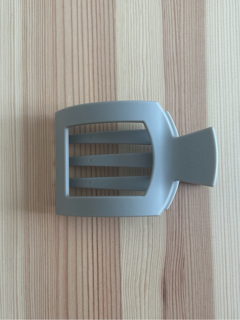 Teleties Gray Flat Claw Clip